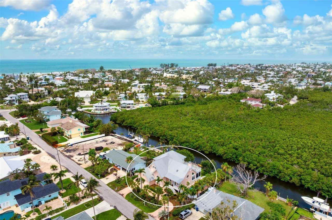 512 77th Street, Holmes Beach, FL 34217 Photo