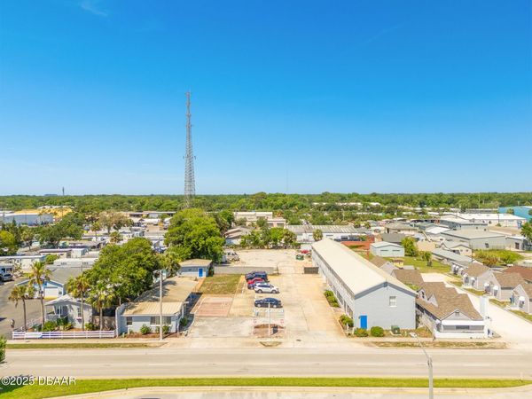 468 Ridgewood Avenue, Holly Hill, FL 32117