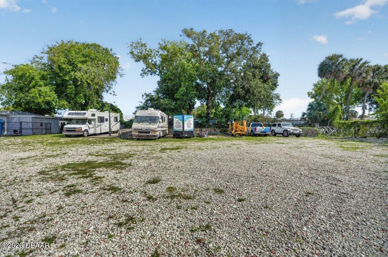 468 Ridgewood Avenue, Holly Hill, FL 32117 Photo