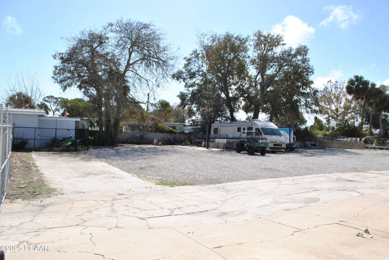 468 Ridgewood Avenue, Holly Hill, FL 32117 Photo