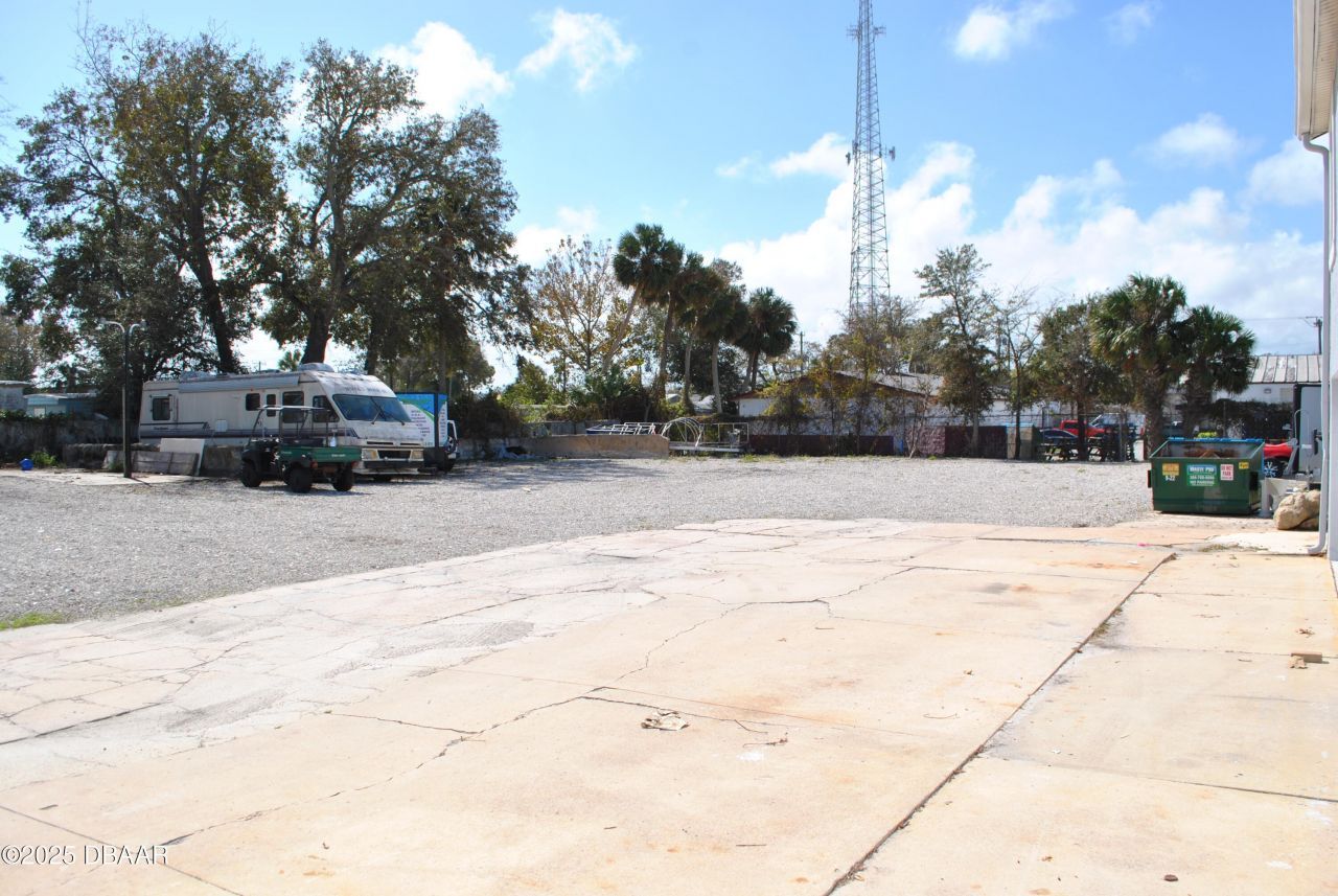 468 Ridgewood Avenue, Holly Hill, FL 32117 Photo