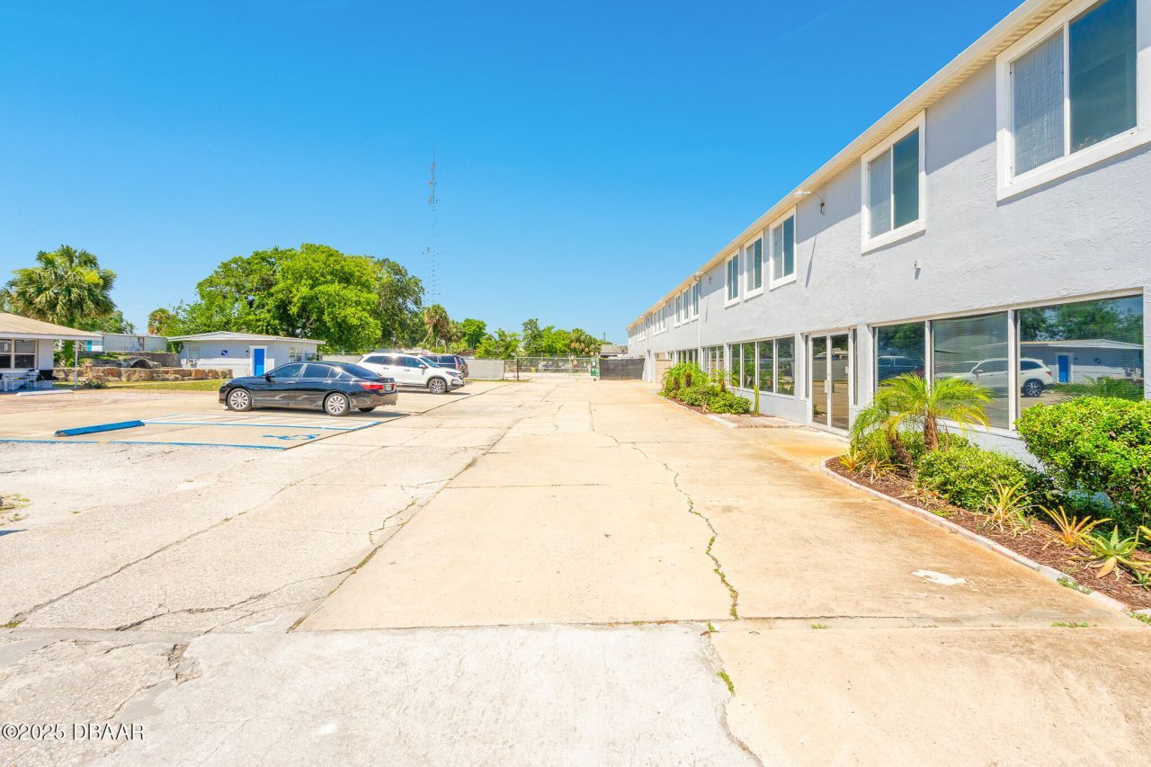 468 Ridgewood Avenue, Holly Hill, FL 32117 Photo