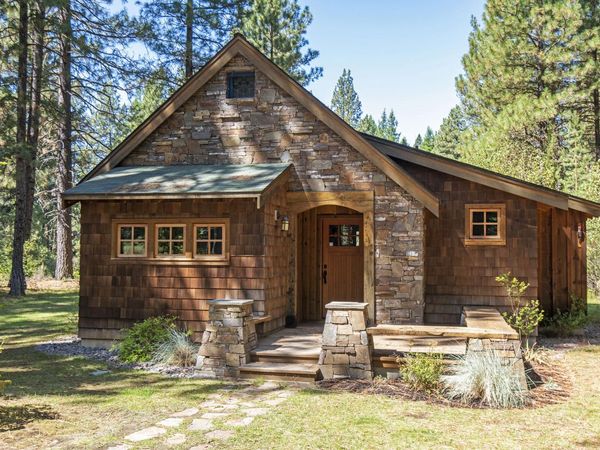 13375 SW Forest Service Cabin 27 Road, Unit U4, Camp Sherman, OR 97730