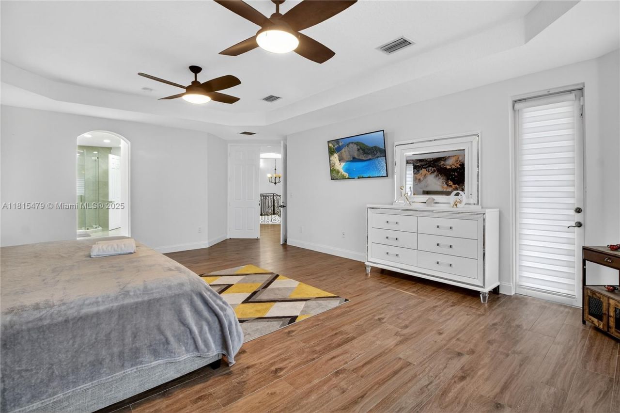 6403 SW 162nd Path, Miami, FL 33193 Photo