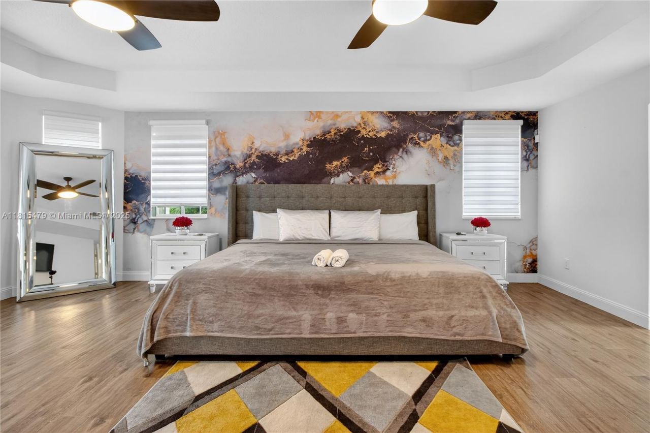 6403 SW 162nd Path, Miami, FL 33193 Photo