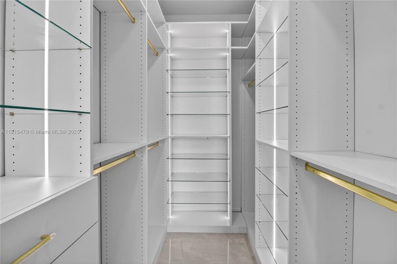 6403 SW 162nd Path, Miami, FL 33193 Photo