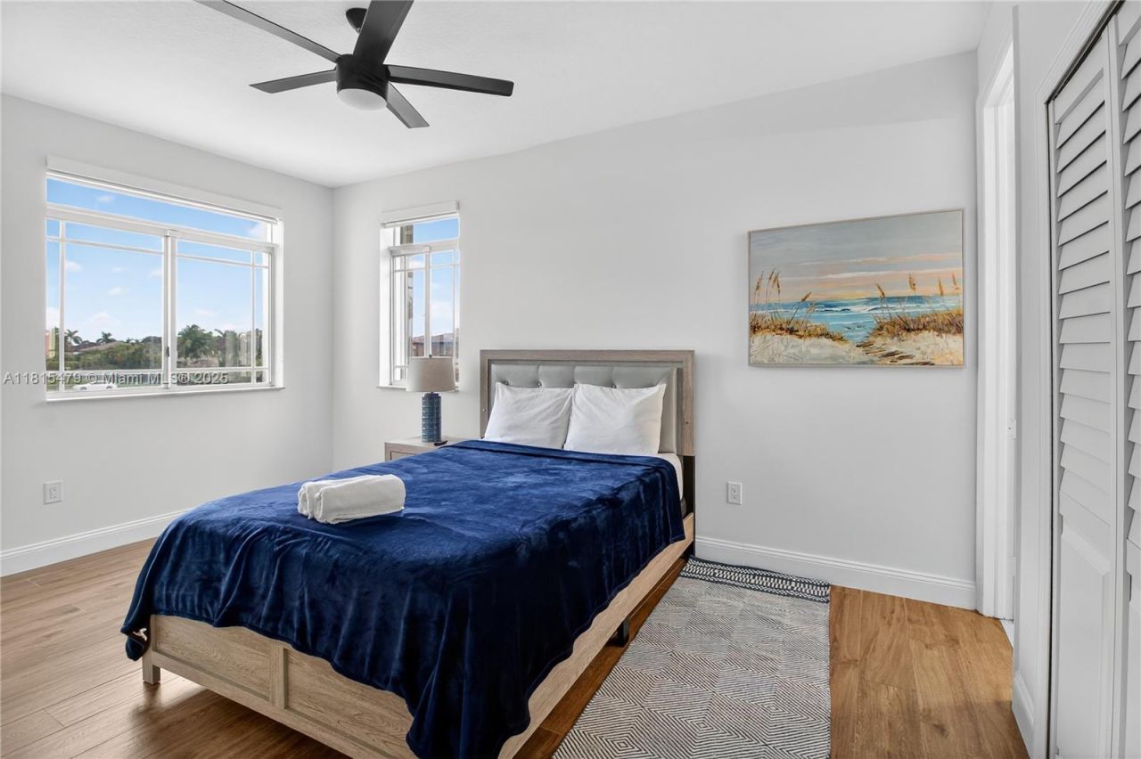 6403 SW 162nd Path, Miami, FL 33193 Photo