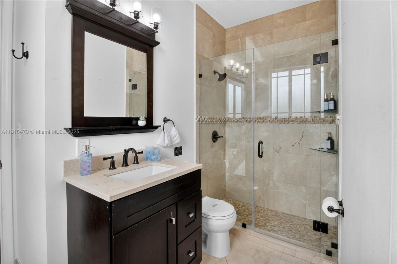 6403 SW 162nd Path, Miami, FL 33193 Photo