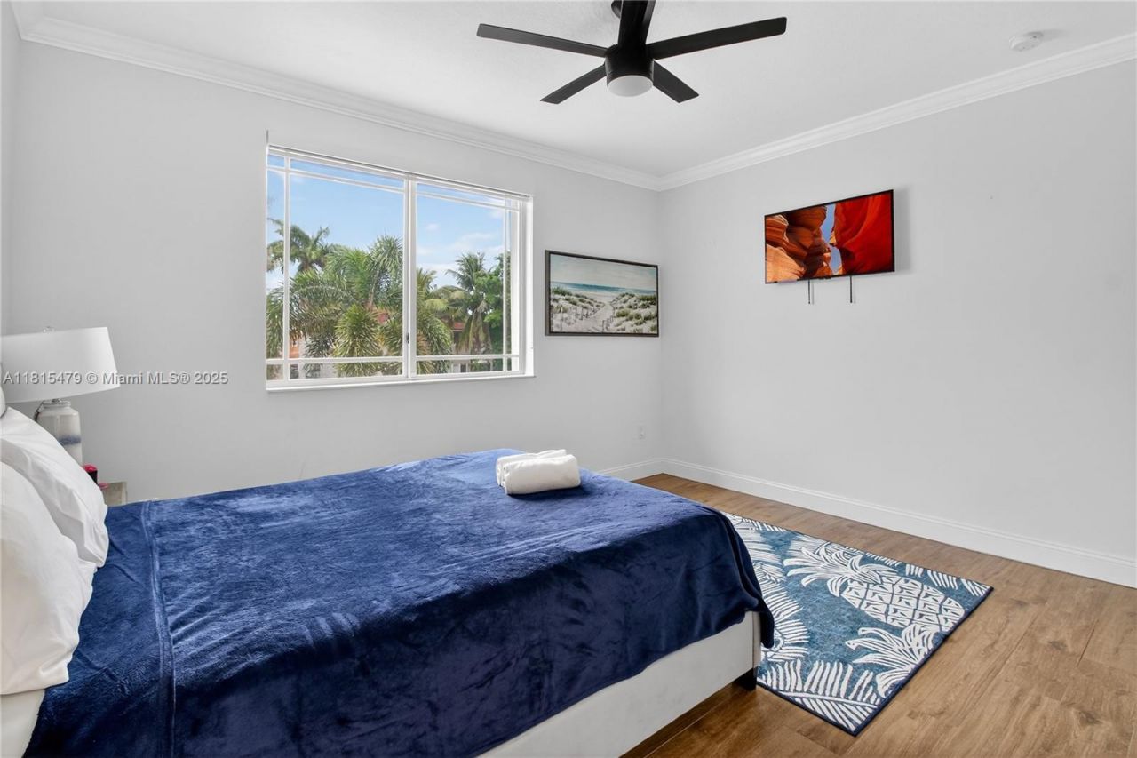 6403 SW 162nd Path, Miami, FL 33193 Photo