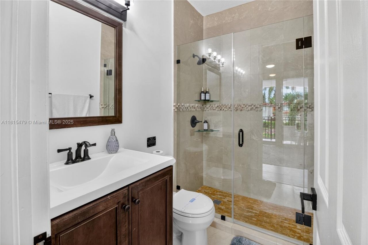 6403 SW 162nd Path, Miami, FL 33193 Photo