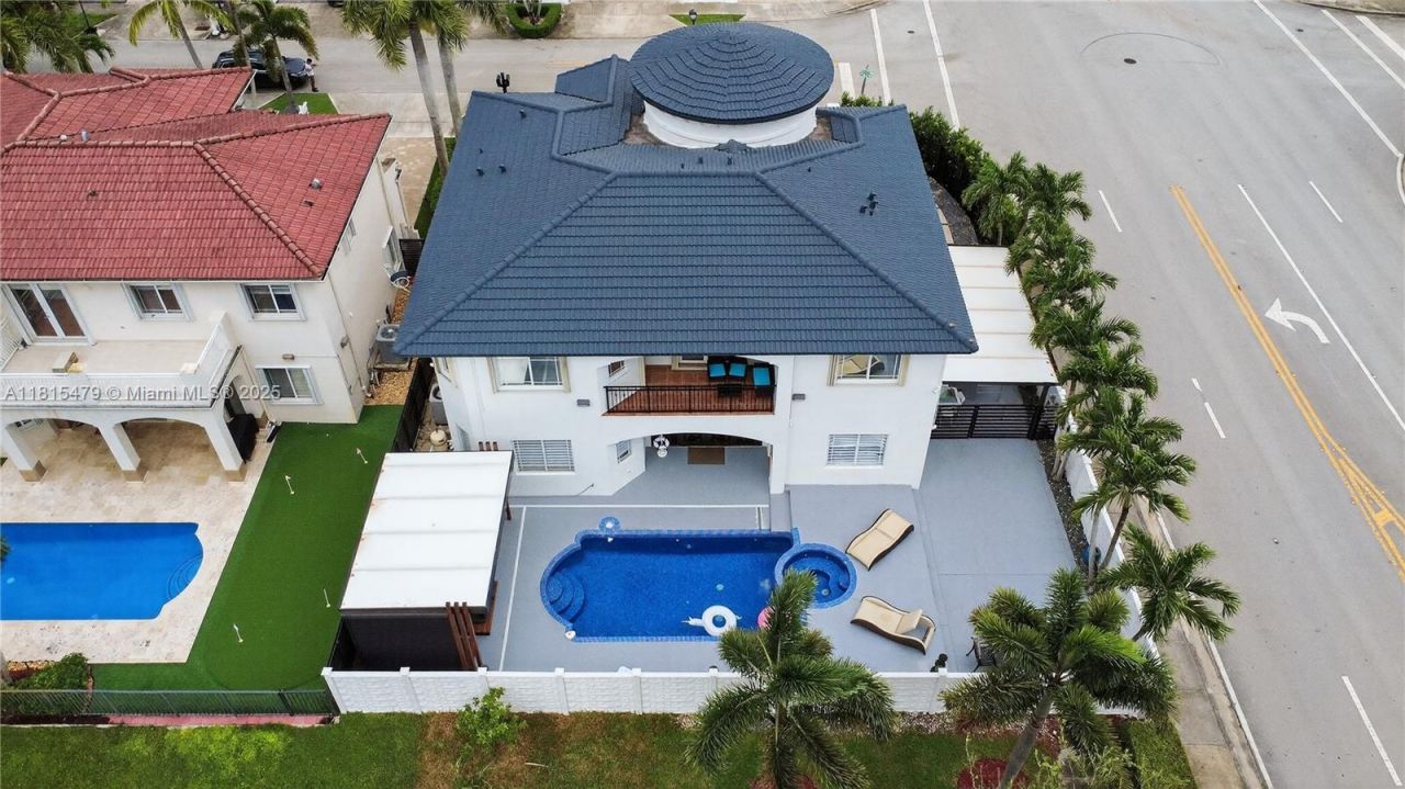 6403 SW 162nd Path, Miami, FL 33193 Photo