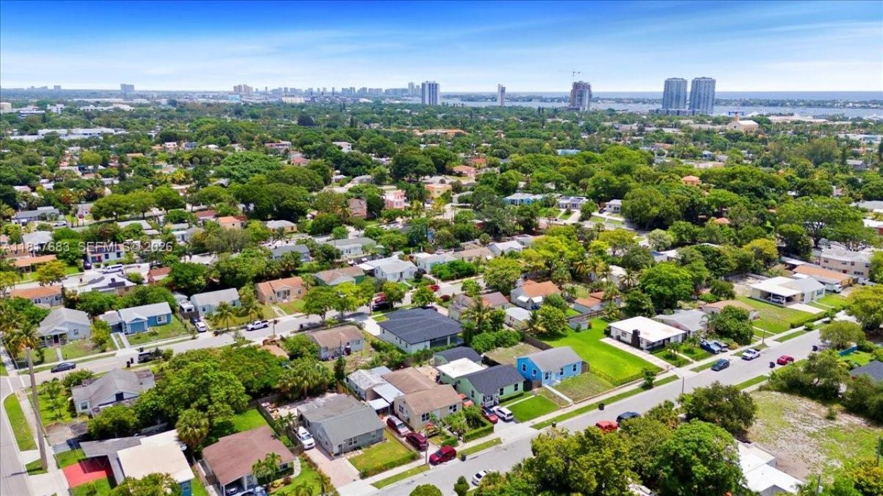 930 34th St, West Palm Beach, FL 33407 Photo