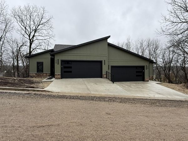 225 Whitetail Lane, Unit 28, Deerfield, WI 53531