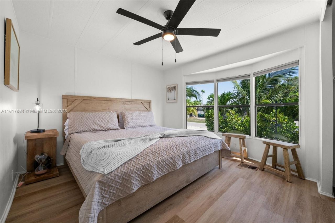 648 E Palm Dr, Marco Island, FL 34140 Photo