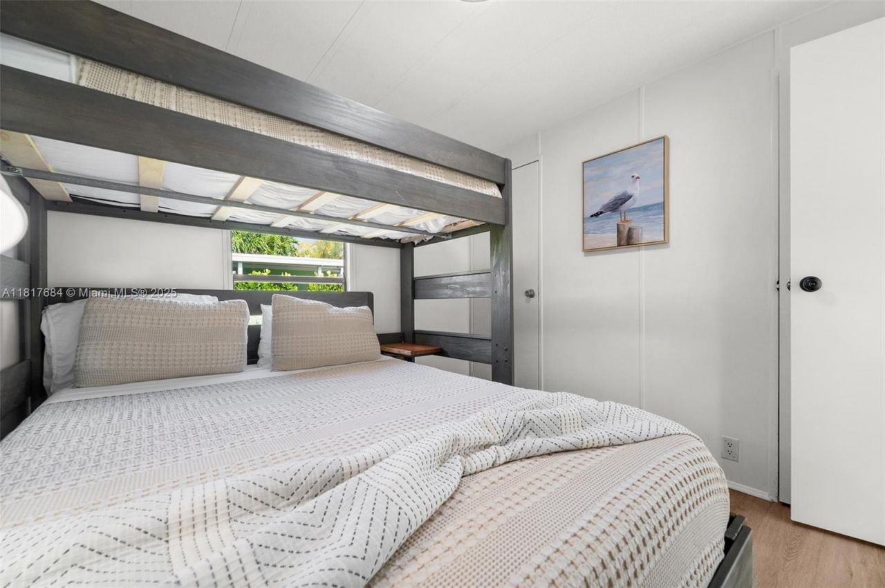 648 E Palm Dr, Marco Island, FL 34140 Photo