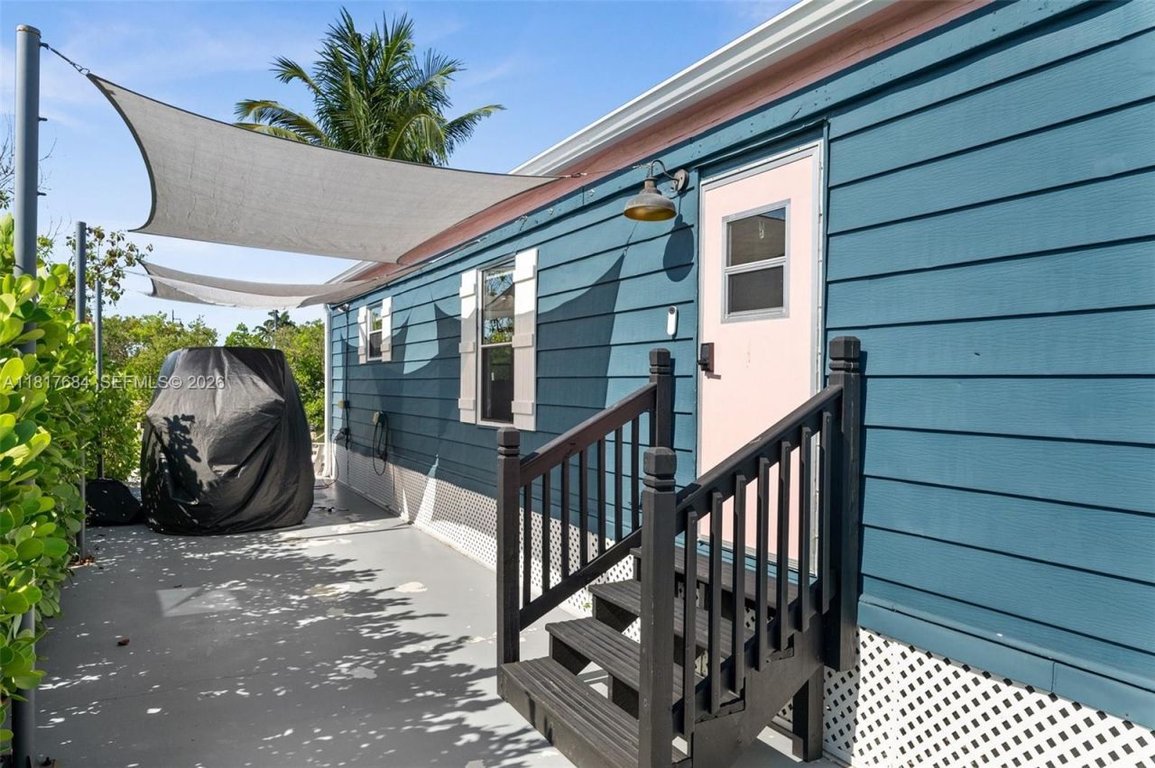 648 E Palm Dr, Marco Island, FL 34140 Photo