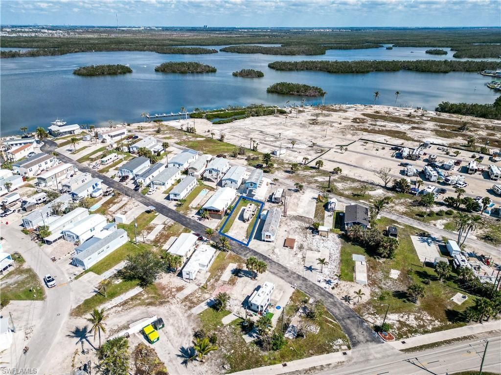 38 Helen Ln, Fort Myers Beach, FL 33931 Photo