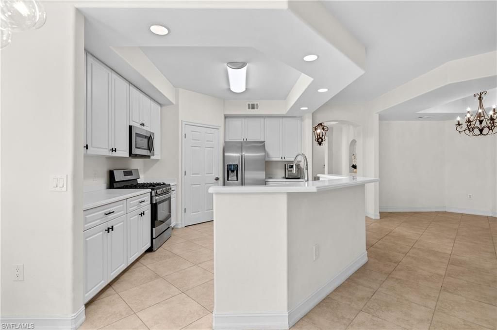 1630 Tarpon Bay Dr S, Unit 102, Naples, FL 34119 Photo