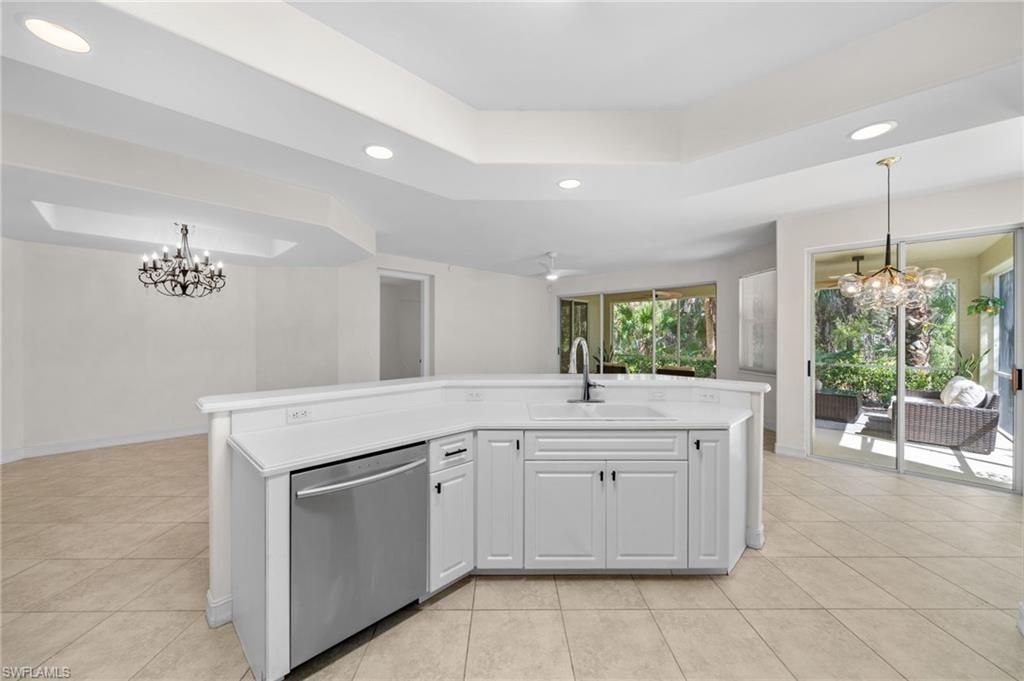 1630 Tarpon Bay Dr S, Unit 102, Naples, FL 34119 Photo