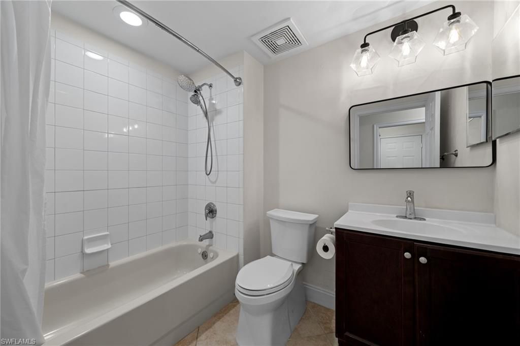 1630 Tarpon Bay Dr S, Unit 102, Naples, FL 34119 Photo