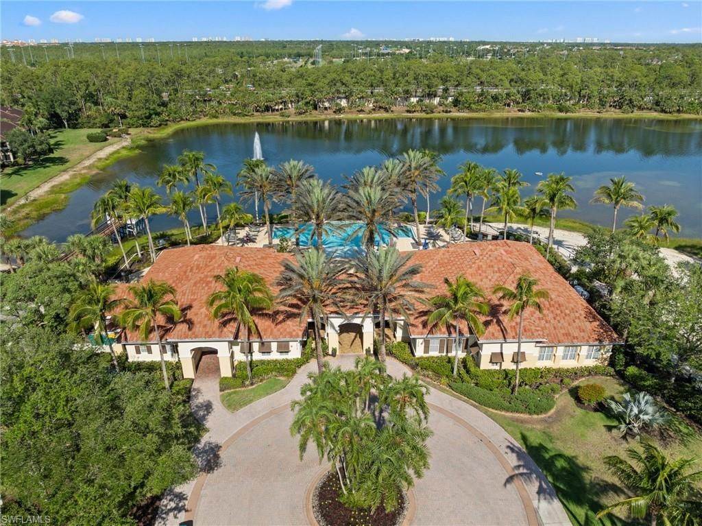 1630 Tarpon Bay Dr S, Unit 102, Naples, FL 34119 Photo