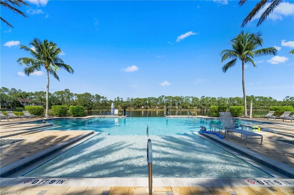 1630 Tarpon Bay Dr S, Unit 102, Naples, FL 34119 Photo