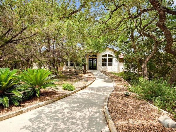 150 Story DR, Buda, TX 78610