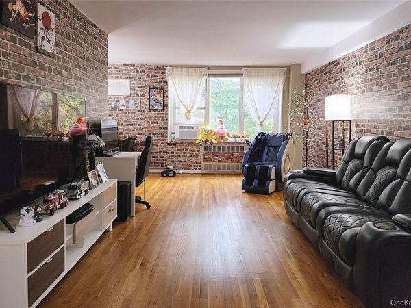 209-20 18th Ave, Unit 5E, Bayside, NY 11360