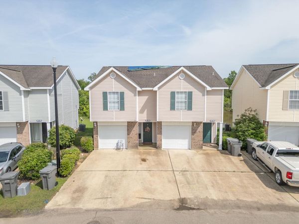 480/482 Kirk Cauldy Dr, Starkville, MS 39759