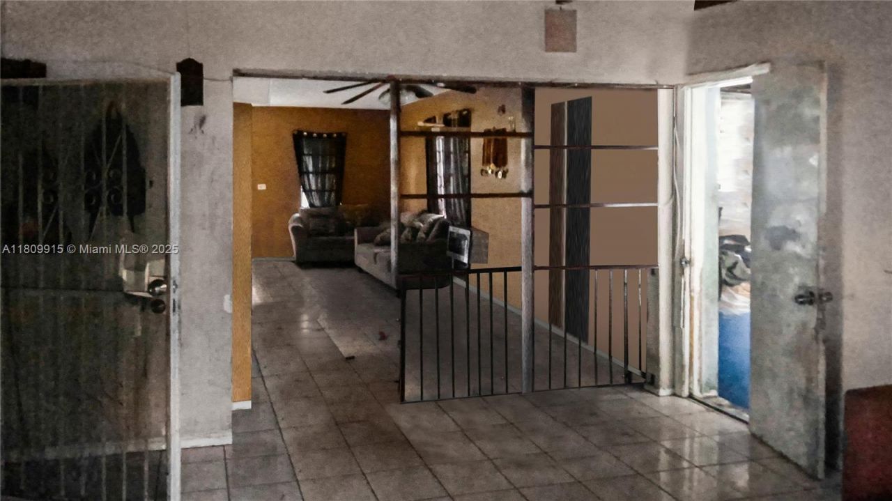 3015 NW 83rd St, Miami, FL 33147 Photo