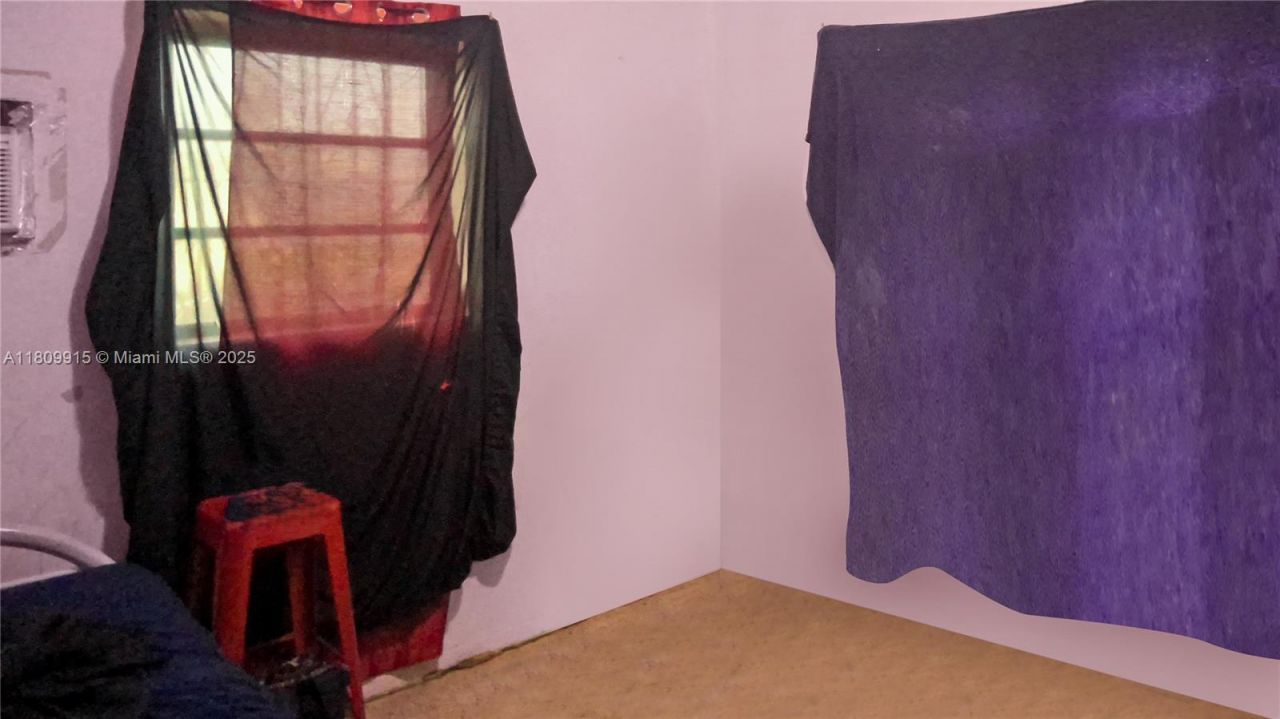 3015 NW 83rd St, Miami, FL 33147 Photo