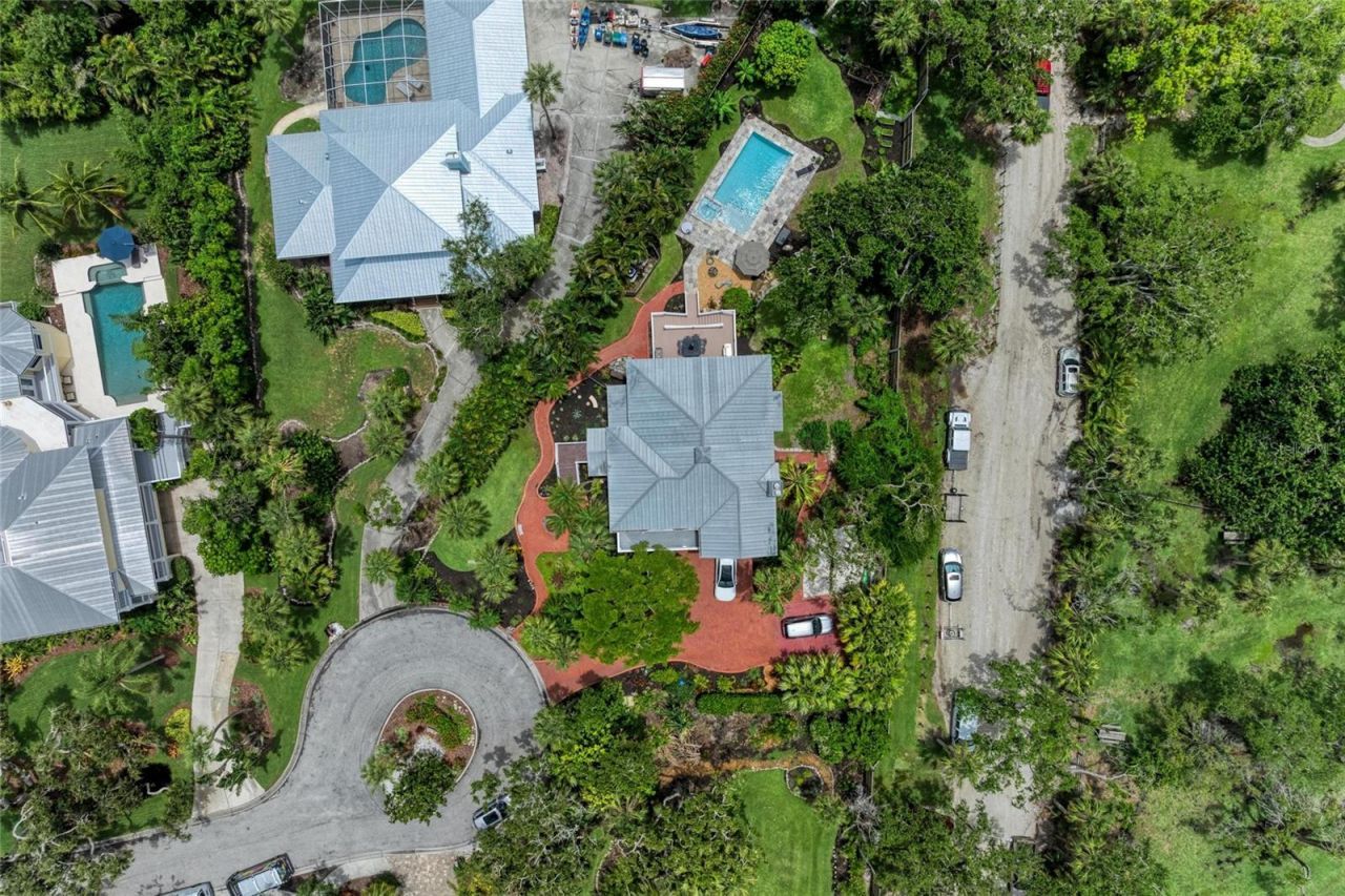 8963 Fishermens Bay Drive, Sarasota, FL 34231 Photo