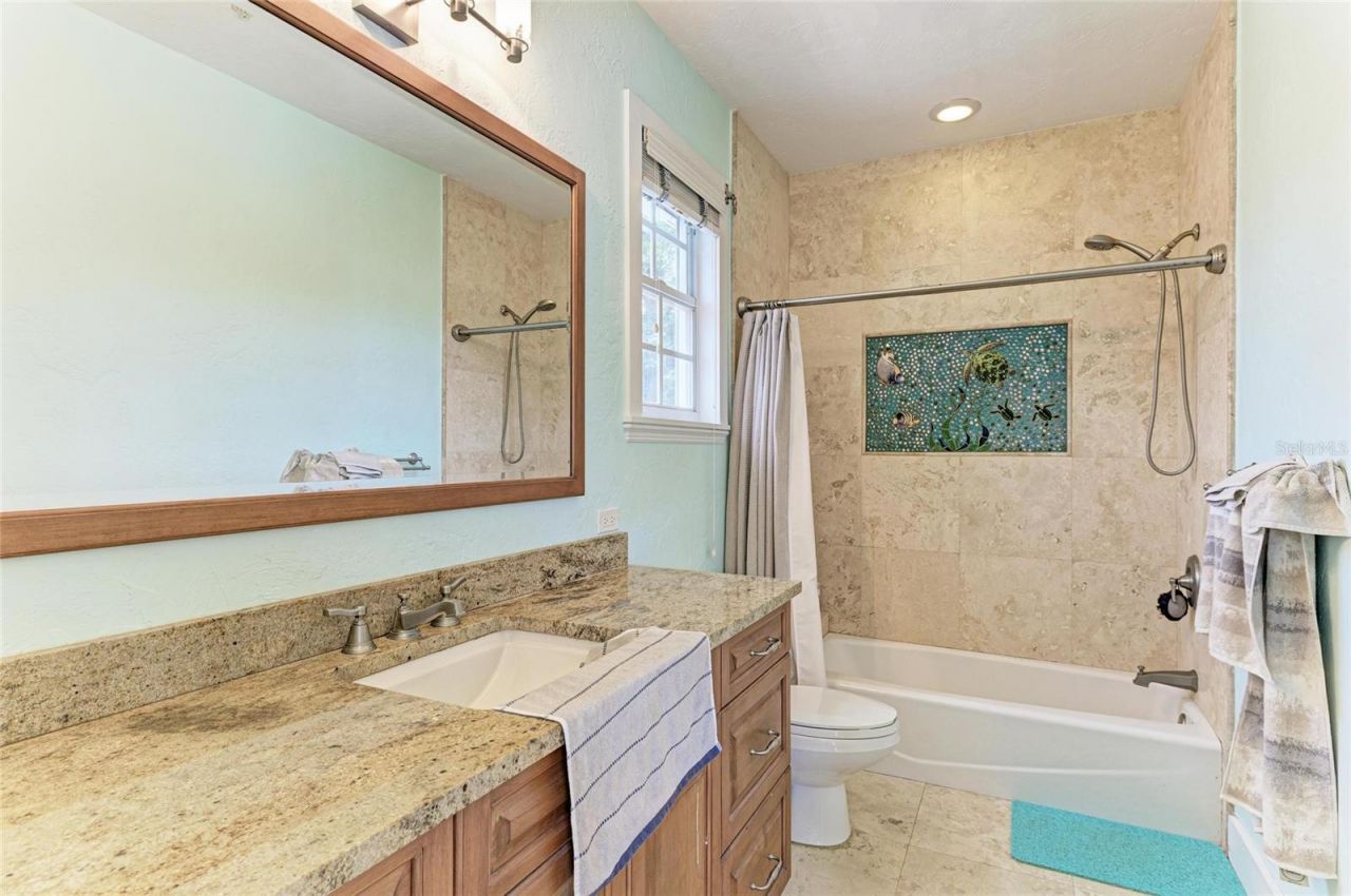 8963 Fishermens Bay Drive, Sarasota, FL 34231 Photo