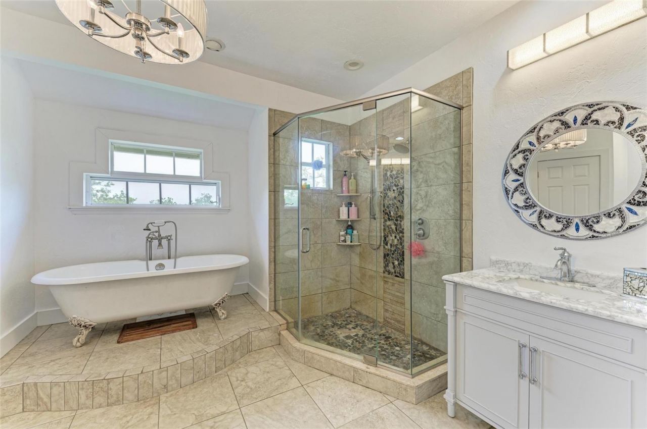 8963 Fishermens Bay Drive, Sarasota, FL 34231 Photo