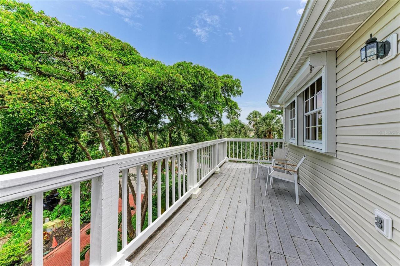 8963 Fishermens Bay Drive, Sarasota, FL 34231 Photo