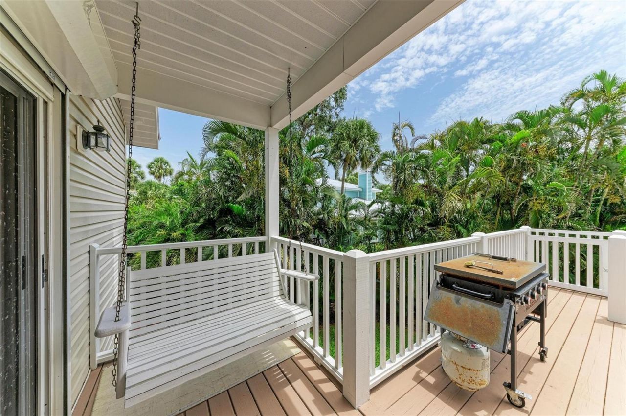 8963 Fishermens Bay Drive, Sarasota, FL 34231 Photo