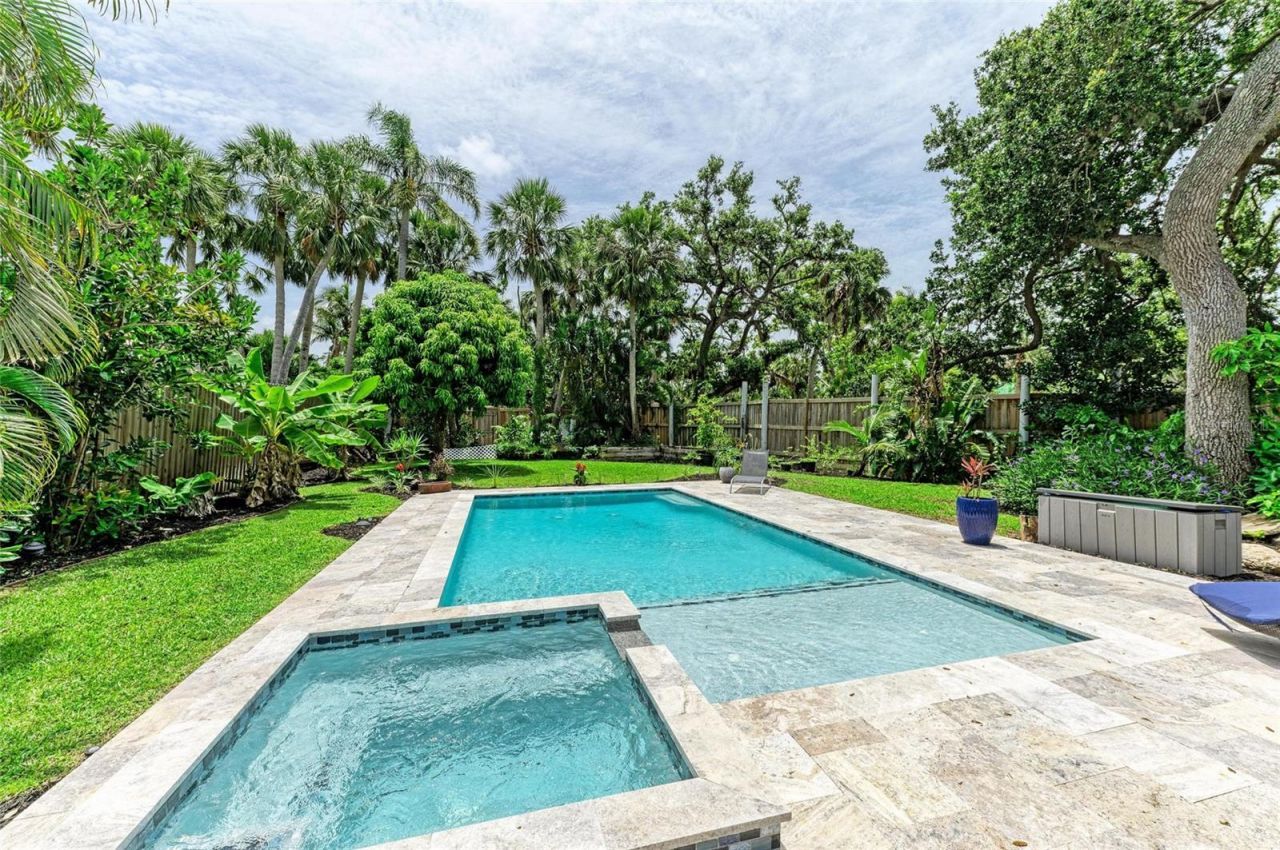 8963 Fishermens Bay Drive, Sarasota, FL 34231 Photo