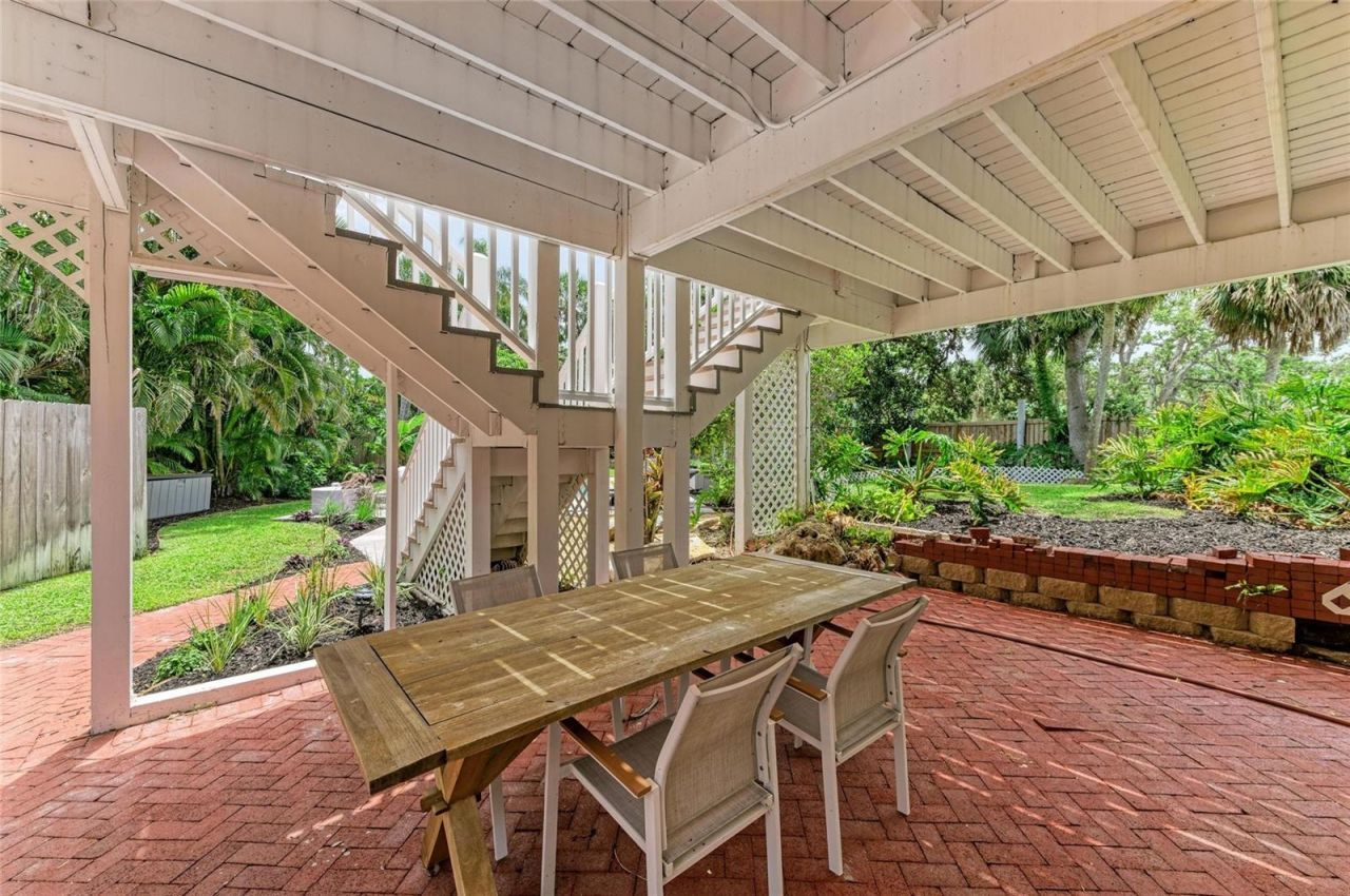 8963 Fishermens Bay Drive, Sarasota, FL 34231 Photo