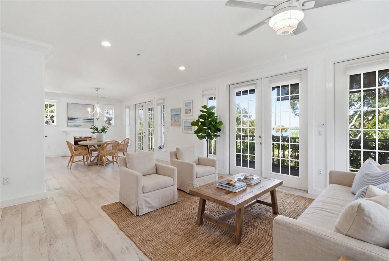8963 Fishermens Bay Drive, Sarasota, FL 34231 Photo
