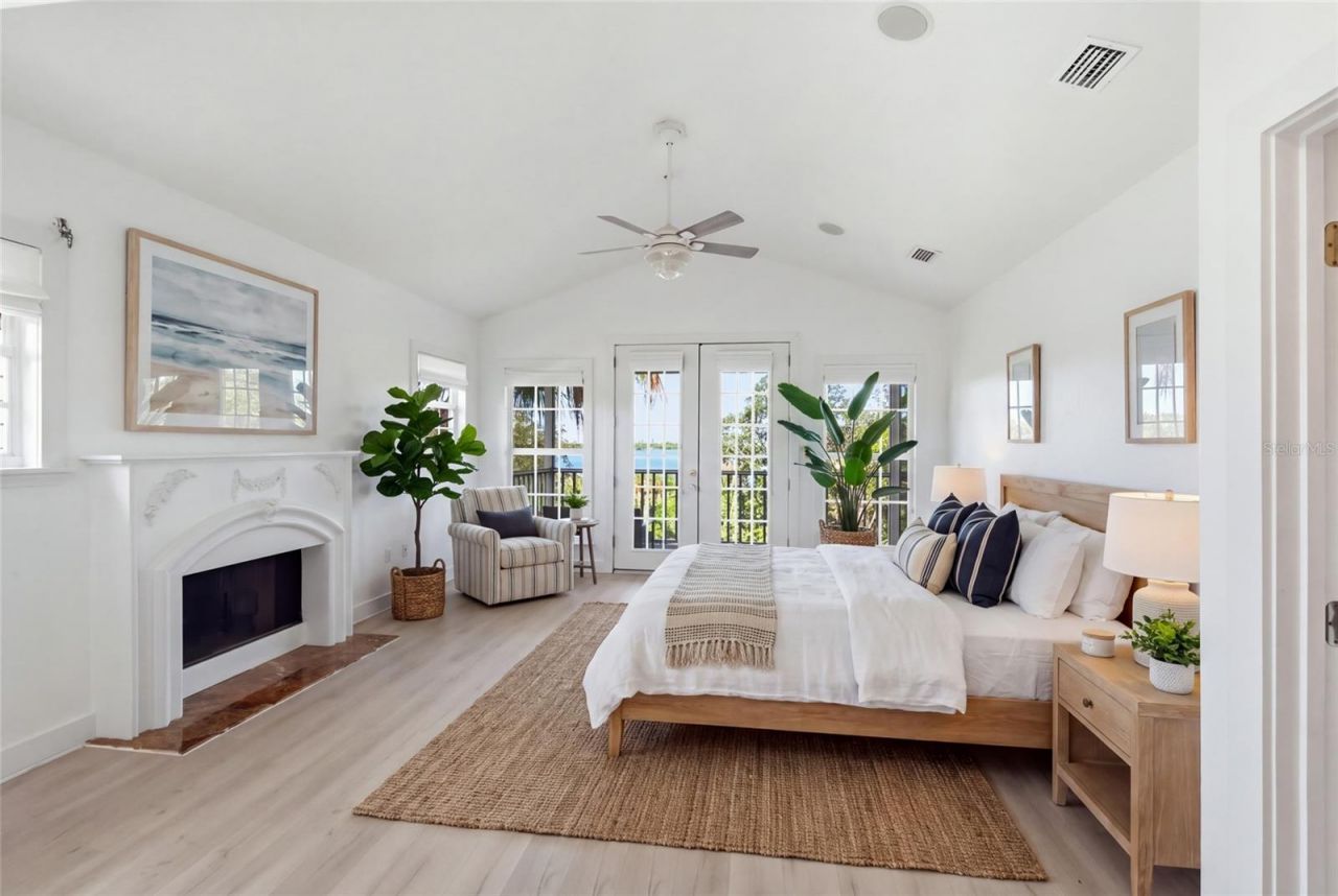 8963 Fishermens Bay Drive, Sarasota, FL 34231 Photo