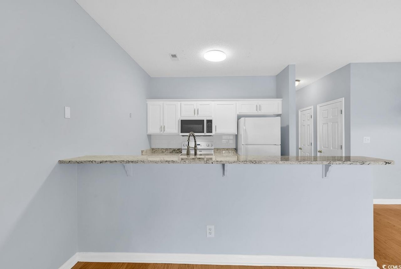 4840 Moss Creek Loop Photo 9