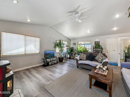21 Fox Lane, Yerington, NV 89447 Photo