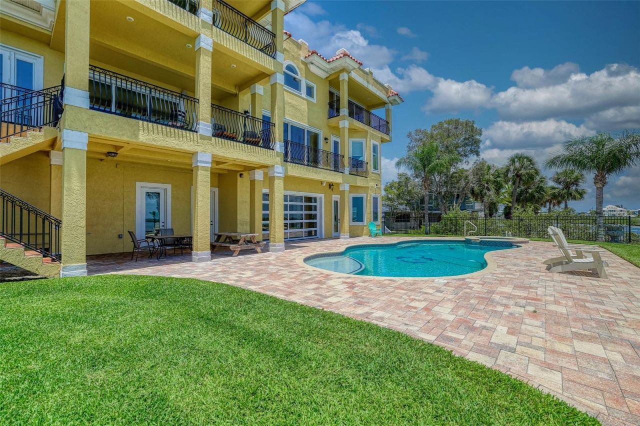 3236 Gulf Winds Circle, Hernando Beach, FL 34607 Photo