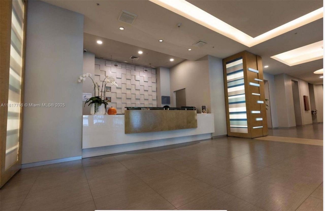 1900 N Bayshore Dr, Unit 3909, Miami, FL 33132 Photo