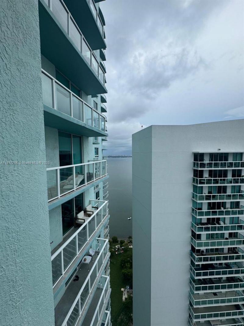 1900 N Bayshore Dr, Unit 3909, Miami, FL 33132 Photo