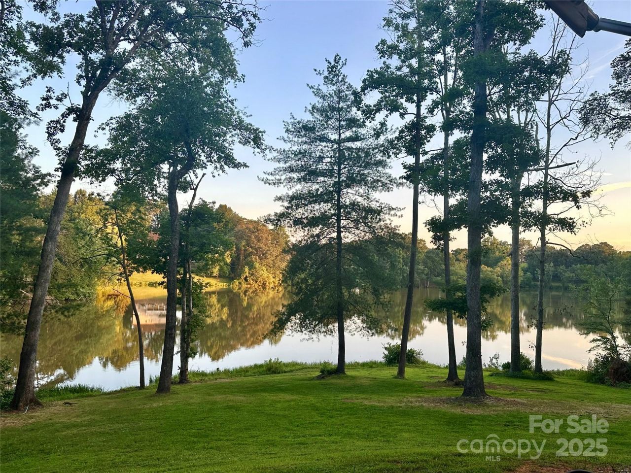 155 Falls Avenue, Granite Falls, NC 28630 Main Photo