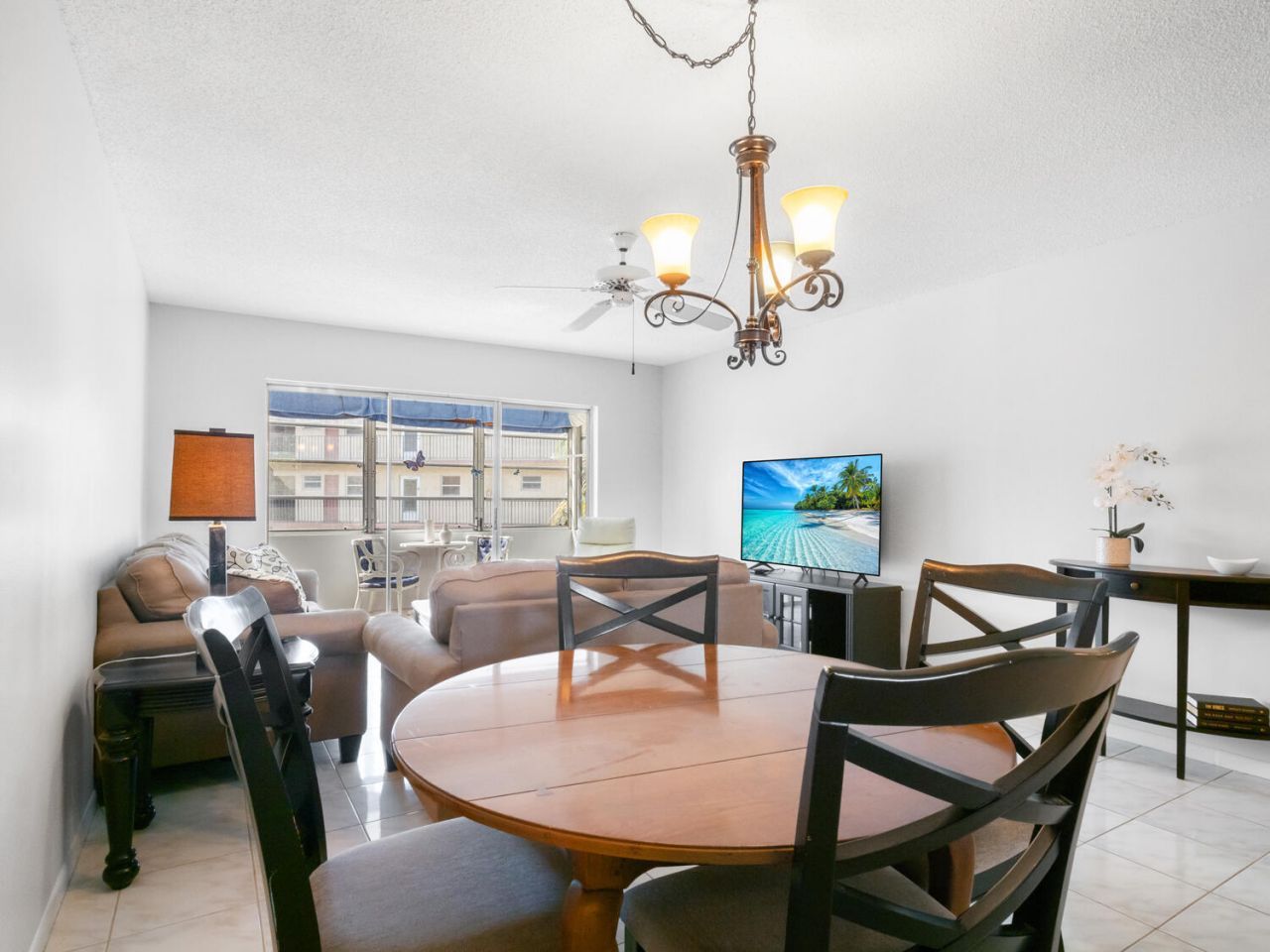 715 Lori Drive, Unit 213, Palm Springs, FL 33461 Photo