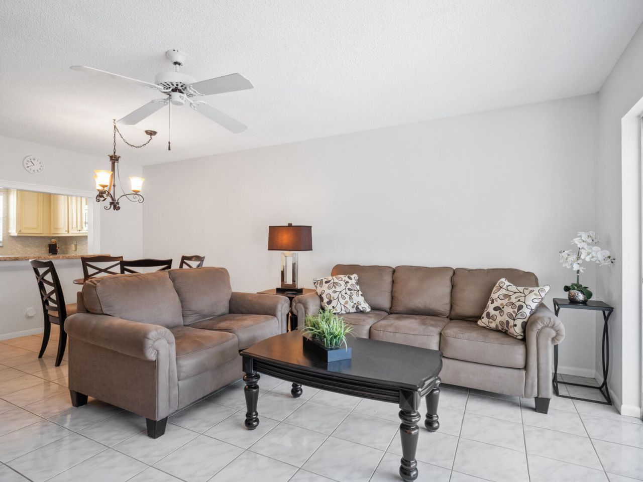 715 Lori Drive, Unit 213, Palm Springs, FL 33461 Photo