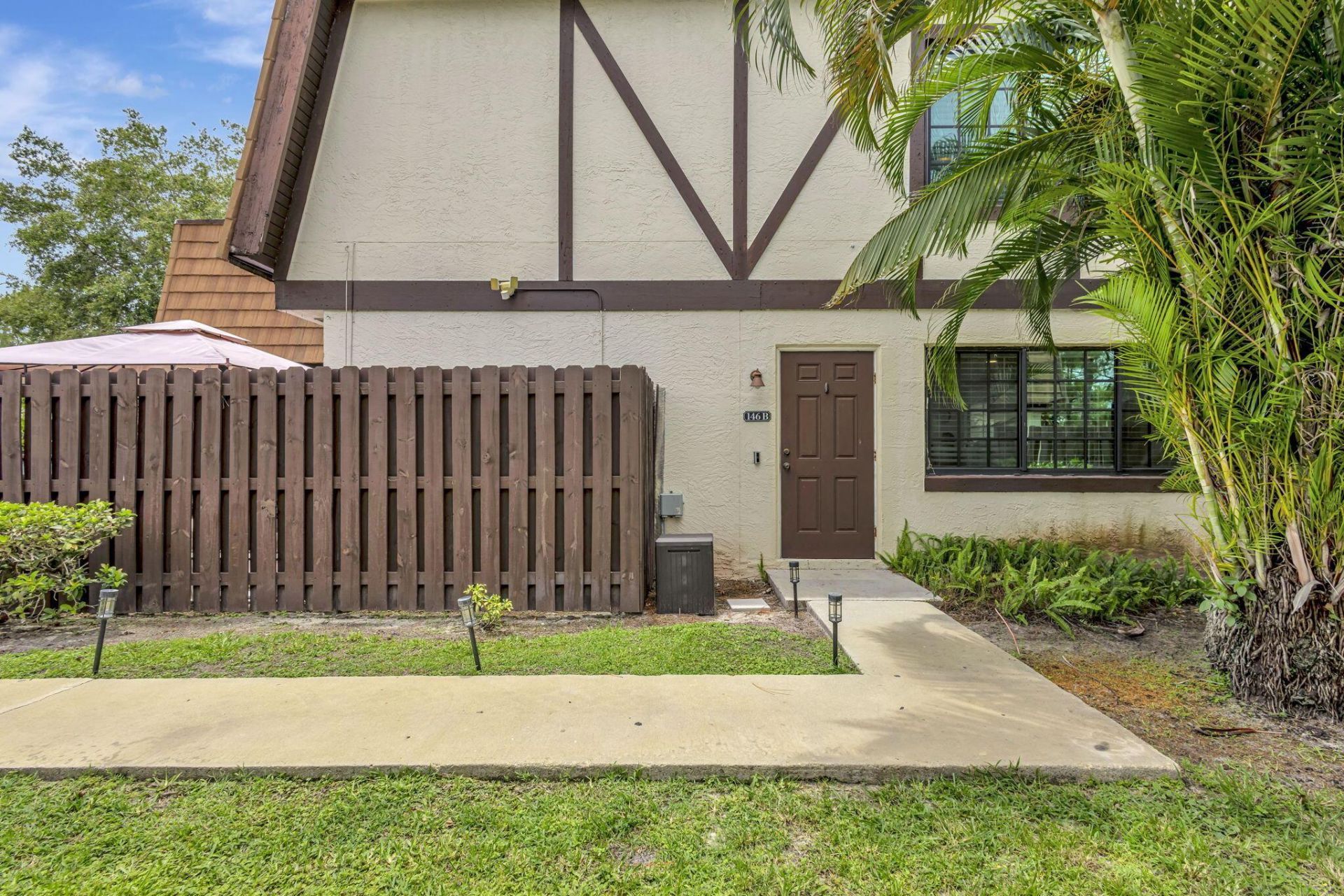 146 Weybridge Circle, Unit B, Royal Palm Beach, FL 33411 Photo