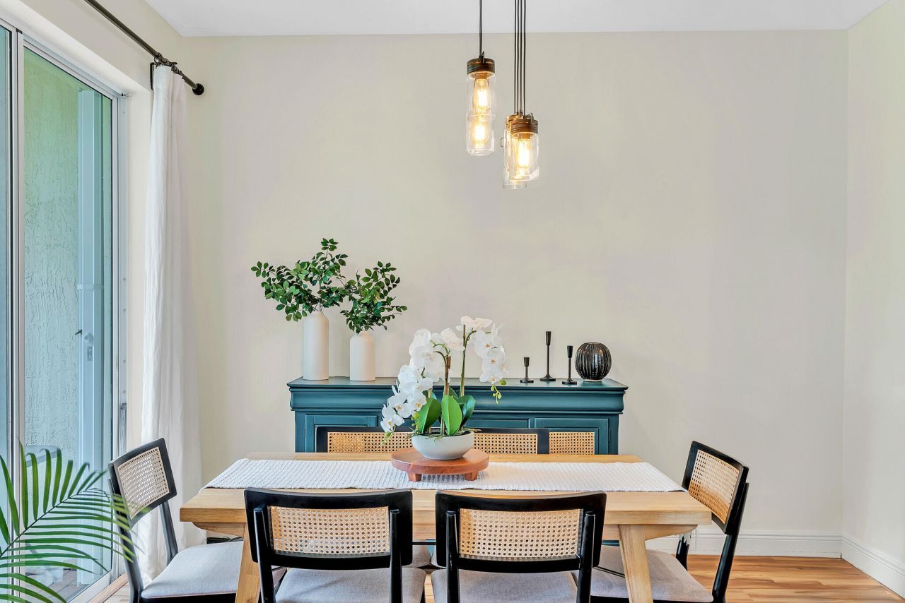 6086 Seminole Gardens Circle, Riviera Beach, FL 33418 Photo